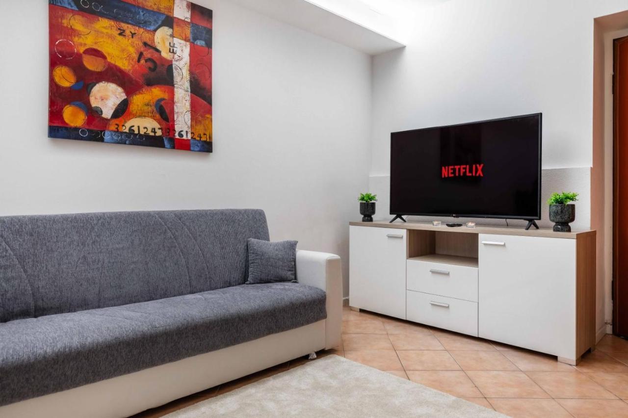 Loft Porta Romana - Cozy Apartment & Wi-Fi Milánó Kültér fotó